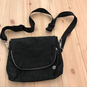 Lululemon Party OM Crossbody (OG ~ first Release)